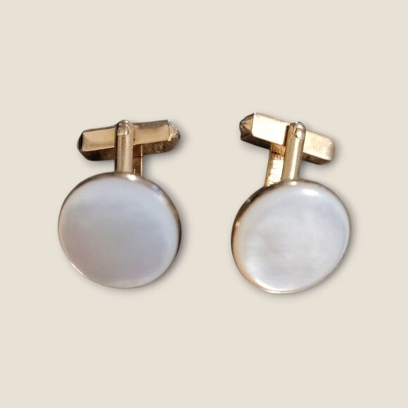 Swank Gold-Tone Cufflinks With Mother Of Pearl Round Accents - Picture 3 of 5